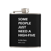 Alguna gente apenas necesita altos cinco