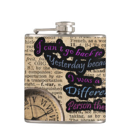 Petaca Alicia en el país de las maravillas que viaja a