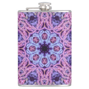 Petaca Alien Kaleidoscopic Mandala morado intrincado