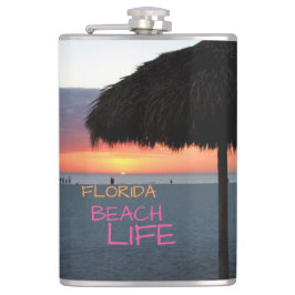 Petaca Atardecer en la playa de arena blanca de Florida