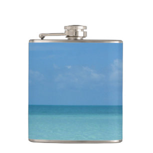 Petaca Azul turquesa tropical del horizonte del Caribe