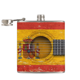 Petaca Bandera española en la guitarra acústica vieja