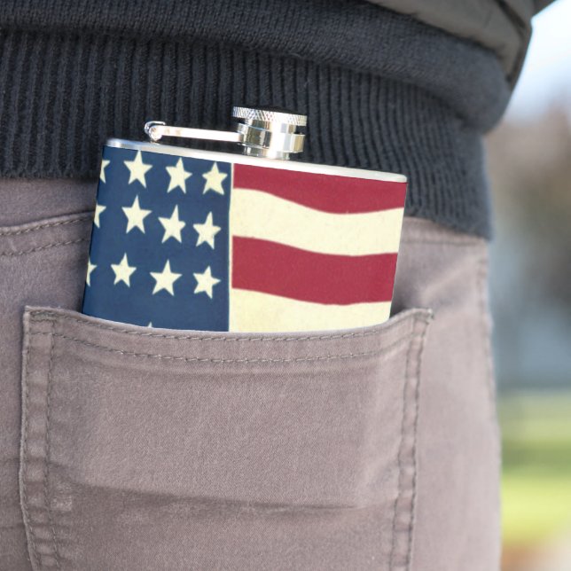 Petaca Bandera Patriótica Americana Antigua, Cuatro de Ju (In Situ)