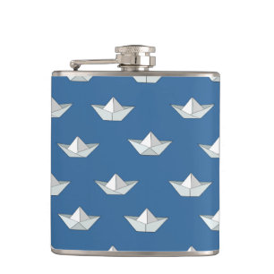 Petaca Barcos Origami En El Patrón Del Agua