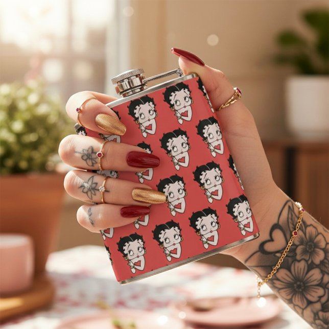 Petaca Betty Flask (Subido por el creador)