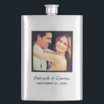Petaca Boda personalizado Keepsake de Instagram Photo<br><div class="desc">Añade tus fotos favoritas de bodas y personaliza con los nombres de la novia y del novio y la fecha de boda. Haga clic en Personalizar para mover fotos y fuentes de texto personalizar y colores para crear su propio diseño único. ¡Un gran regalo personalizado para los recién casados!</div>
