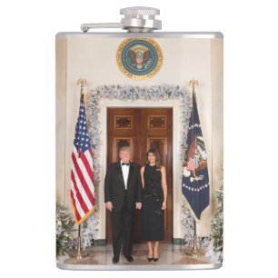 Petaca Casa Blanca de los Navidades de Donald y Melania T