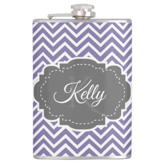 Petaca Chevron morado personalizado