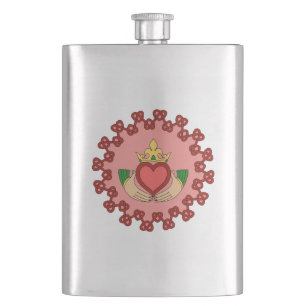 Petaca Claddagh y Knotwork rojo en rosa
