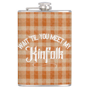 Petaca Conozca al país ruso de Kinfolk