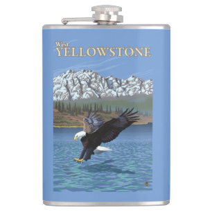 Petaca Eagle calvo que se zambulle - Yellowstone del
