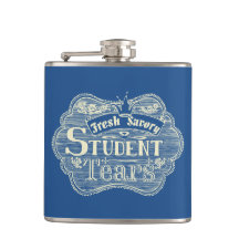 El estudiante sabroso rasga la pizarra dibujada