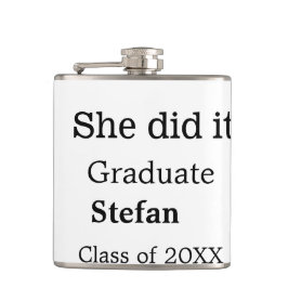 Petaca Ella lo hizo graduada clase de nombres agregados d