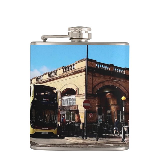 Petaca Estación de Outside York (Anverso)