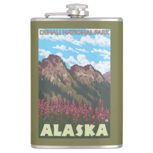 Petaca Fireweed y montañas - parque nacional de Denali,