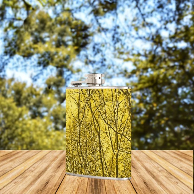 Petaca Forest Aglow (A refreshing drink, in the sun and Trees, is what this Forest Aglow Hip Flask, brings to its design!)