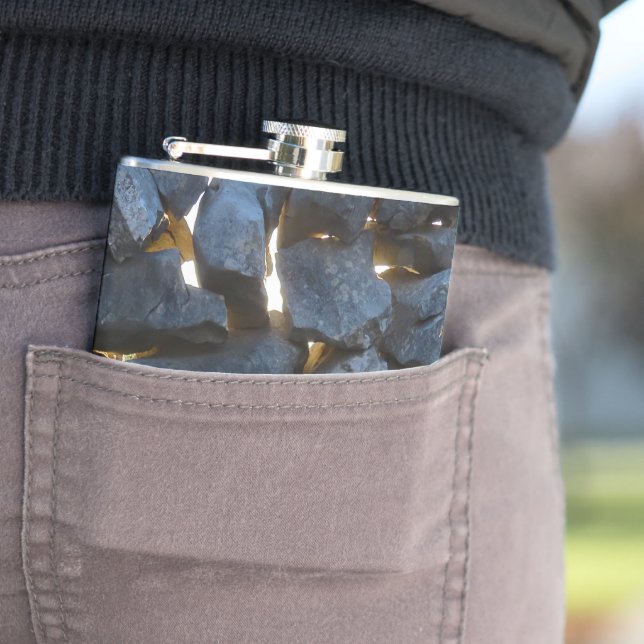 Petaca Fotografía rusa en pared de piedra croata (In Situ)