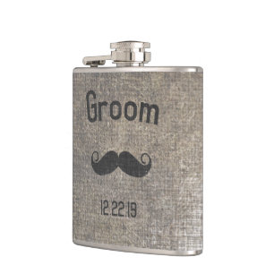 Petaca Groom Flask Mustache
