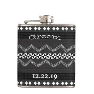 Petaca Groom Flask Mustache