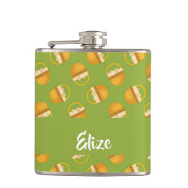 Petaca Huevos en cesta marrón en verde