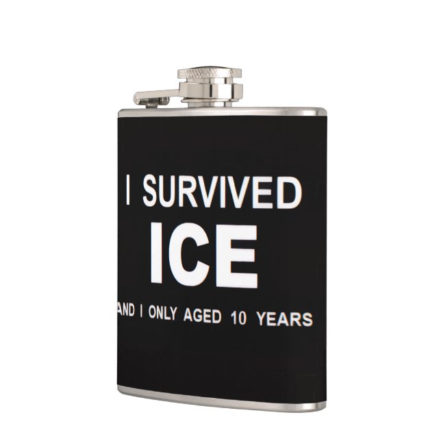 Petaca I Survived ICE  (Izquierda)