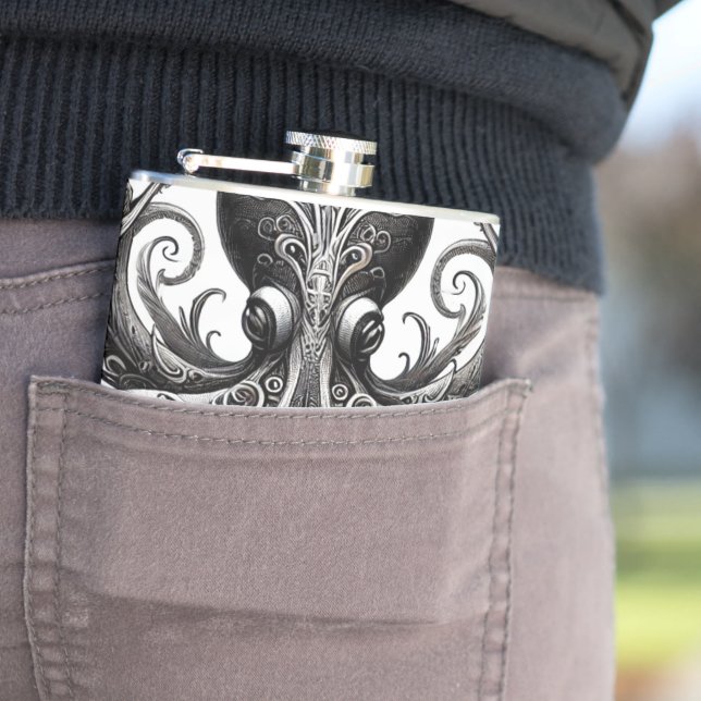 Petaca Kraken Steampunk Octopus Ornate Black (In Situ)