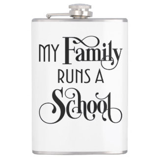 Petaca Mi familia dirige una escuela Remor Academy