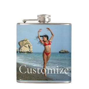 Petaca Modelo bikini bailando Thunder_Cove