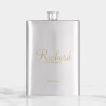 Petaca Moderno guión Gold Personalizado Groomsman<br><div class="desc">Regalos Groomsman personalizados de oro moderno con el nombre de un groomman personalizado en estilo de letra de escritura moderna de oro con título y fecha boda en estilo de letra sans serif moderno. También perfecto para el mejor hombre, padre de la novia, dama de honor, madre de la novia...</div>