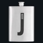 Petaca Monograma y nombre modernos en negrita personaliza<br><div class="desc">Diseño de monograma moderno con letra de monograma personalizada "J" y nombre en estilo de fuente sans serif negrita moderna.

Regalo perfecto para él,  regalo del día del padre,  regalo para los padrinos y más.</div>