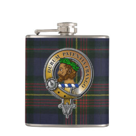 Petaca Muir Tartan & Badge