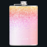 Petaca Nombre del Monograma Metalizado del Purpurina Rain<br><div class="desc">Relieve metalizado de arcoiris Pastel Faux Purpurina de espuma metálica Cepillado Monograma Metalizado y matraz Fiesta inicial. Esto hace que el dulce perfecto cumpleaños 16, boda, ducha de novia, aniversario, ducha de bebé o fiesta de soltera sea regalo para alguien que ama el lujo glam y los estilos de moda....</div>