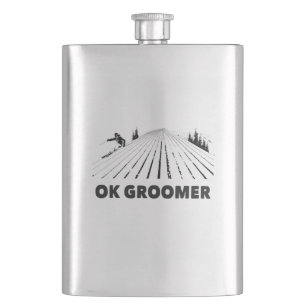 Petaca Ok Groomer Skiing