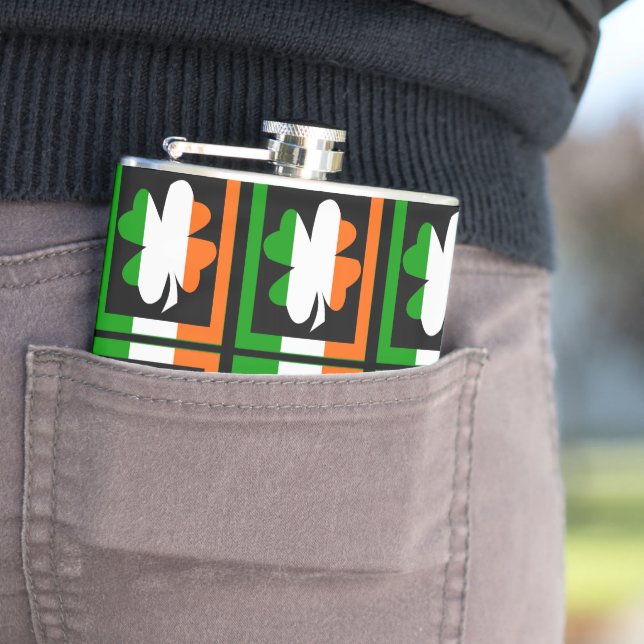 Petaca Patrón de Shamrock de bandera irlandesa (In Situ)