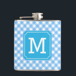 Petaca Personaliza el monograma de Baby Blue Gingham<br><div class="desc">Elegante matraz monogramado con un diseño de gingham azul. Es un gran regalo personalizado. Personalízalo reemplazando el texto del marcador de posición. Para obtener más opciones, como cambiar el tipo de letra y su tamaño, haga clic en el botón "Personalizar". *Tenga en cuenta que la marca de agua Zazzle que...</div>