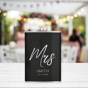 Petaca Personalized Wedding Bottle   Mr. and Mrs. 