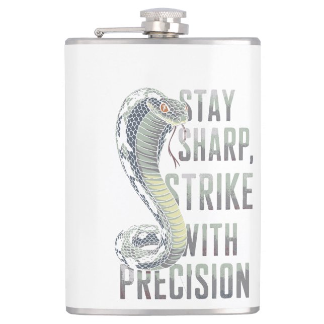 Petaca Stay Sharp, Strike con Precision - Diseño Cobra (Anverso)