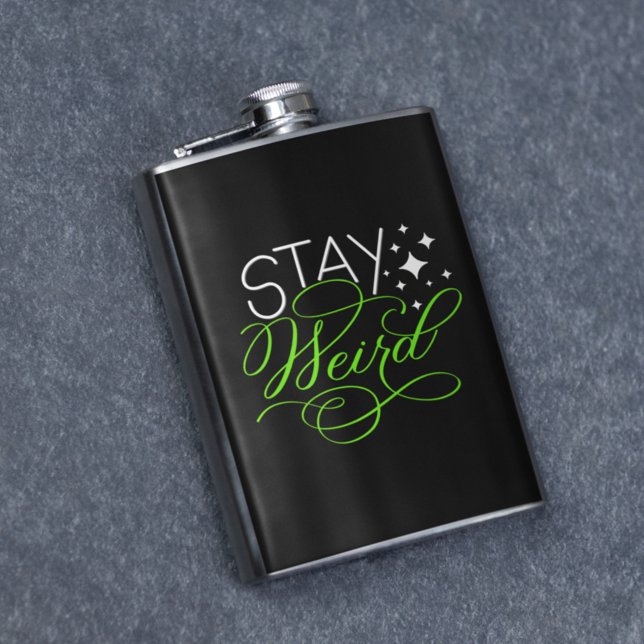 Petaca Stay Weird Introvert, Geek, Nerd (Subido por el creador)