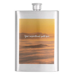 Petaca Su personalizado de texto amanecer por encima del 
