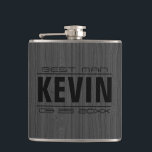 Petaca Textura de madera gris oscura mejor hombre<br><div class="desc">Personalizable de textura gris oscuro de la madera de imitación textual mejor hombre-</div>