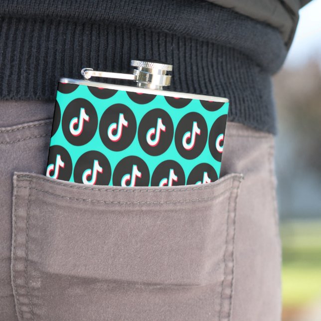 Petaca TikTok Flask (In Situ)