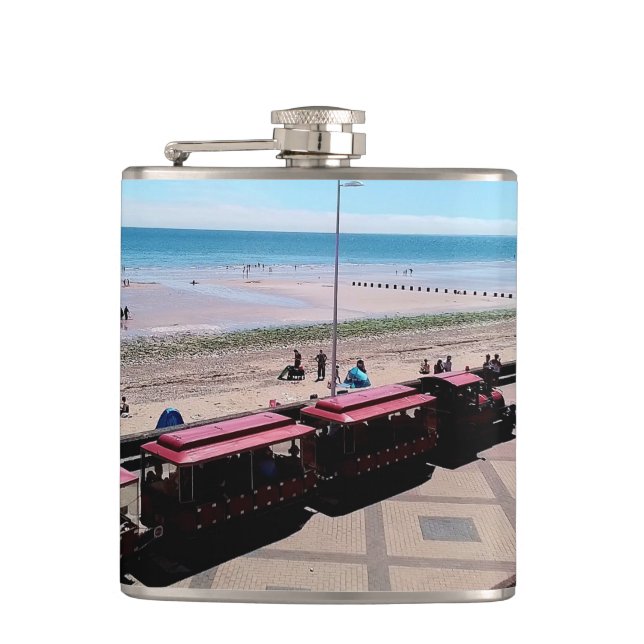 Petaca Tren choo , en la playa de Bridlington (Anverso)