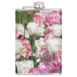 Petaca Tulipanes blancos y rosados brillantes en un solea