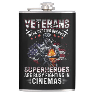 Petaca Veteranos porque superhéroes ocupados en cines