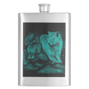 Petaca Wolf y Raven en la noche