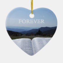 Petirrojo Ayscue del ornamento del corazón de la