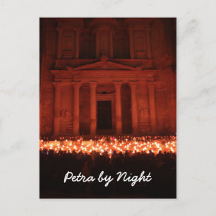 Petra con tarjeta postal nocturna
