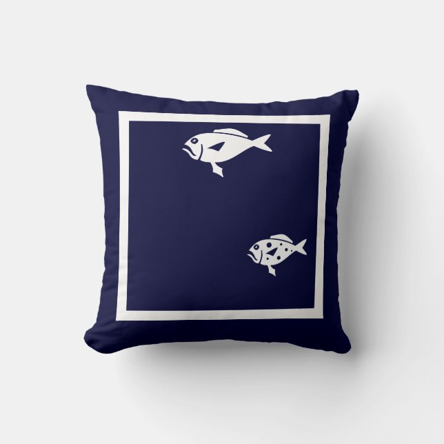 pez personalizado sobre almohada azul marino (Anverso)