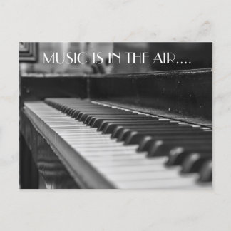 Piano, La Música Está En La Postales Del Aire