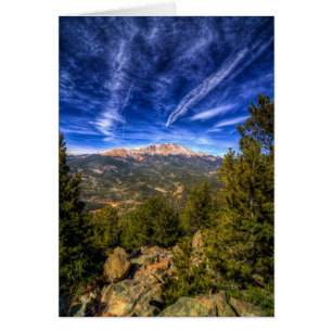 Pico de los piques y cielo azul